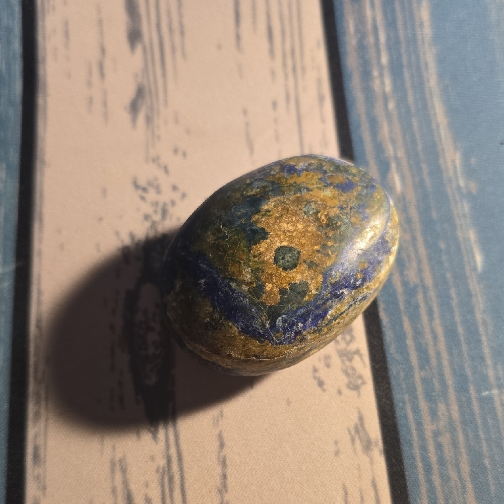 Auzrite Palm Stone